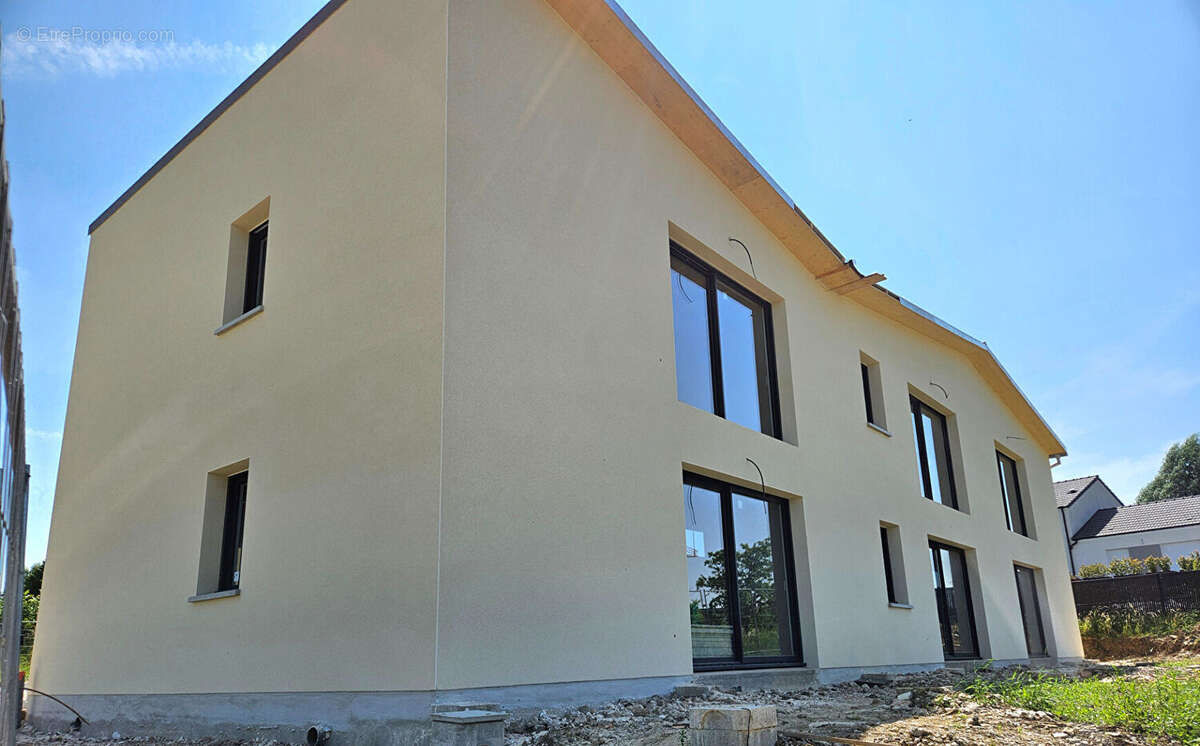 Appartement à SEICHAMPS