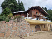 Maison à COURS-LA-VILLE