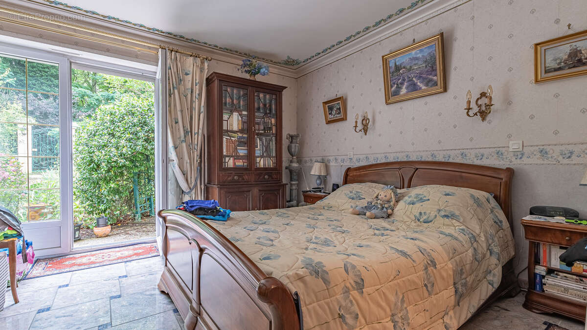 Maison à L&#039;ETANG-LA-VILLE