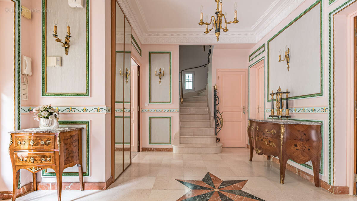 Maison à L&#039;ETANG-LA-VILLE