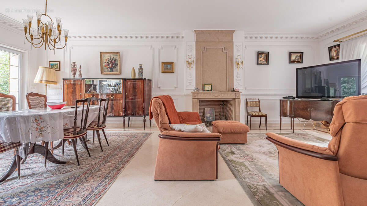 Maison à L&#039;ETANG-LA-VILLE