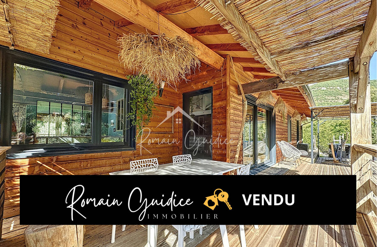 Maison à SAINT-GEORGES-DE-LUZENCON