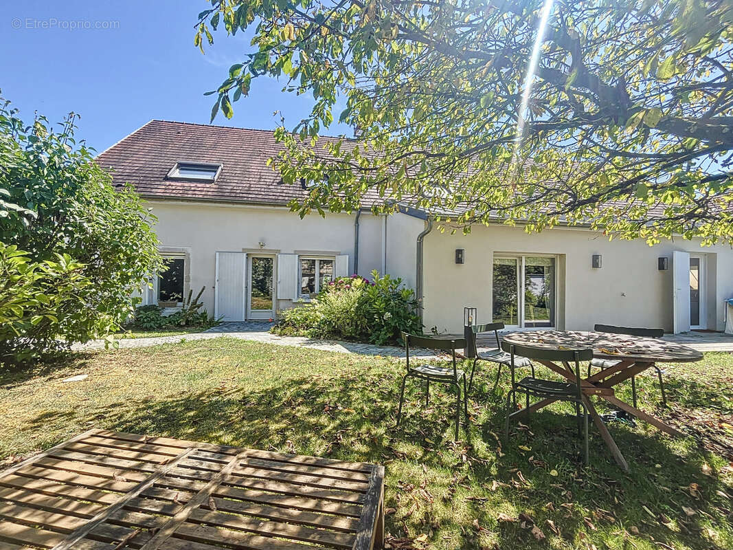 Maison à ARC-SUR-TILLE