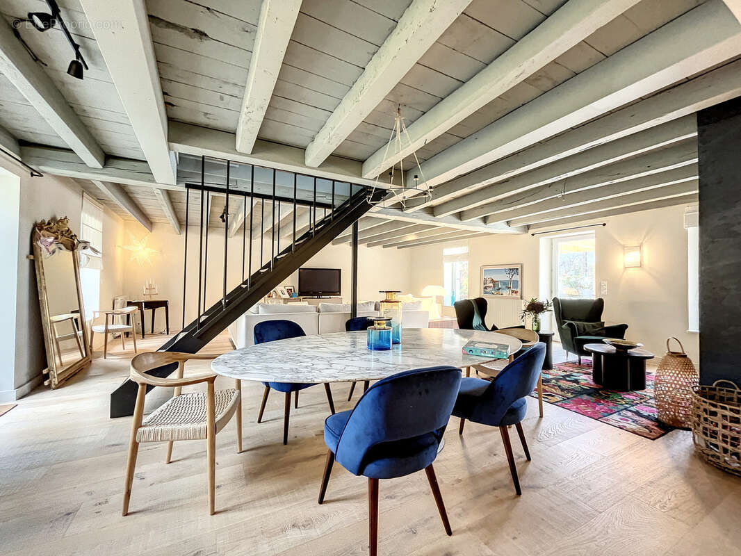 Maison à ARC-SUR-TILLE