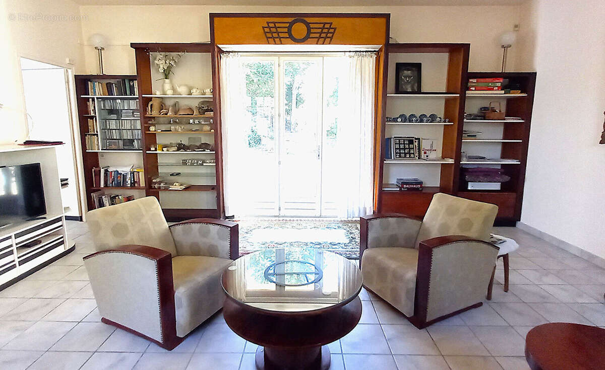 Maison à VENDAYS-MONTALIVET