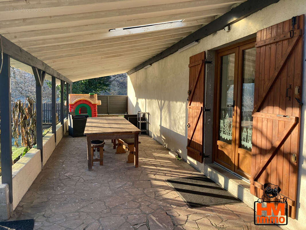 Maison à SAINT-JUNIEN