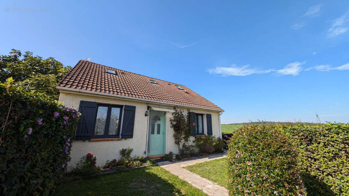 Maison à CREGY-LES-MEAUX