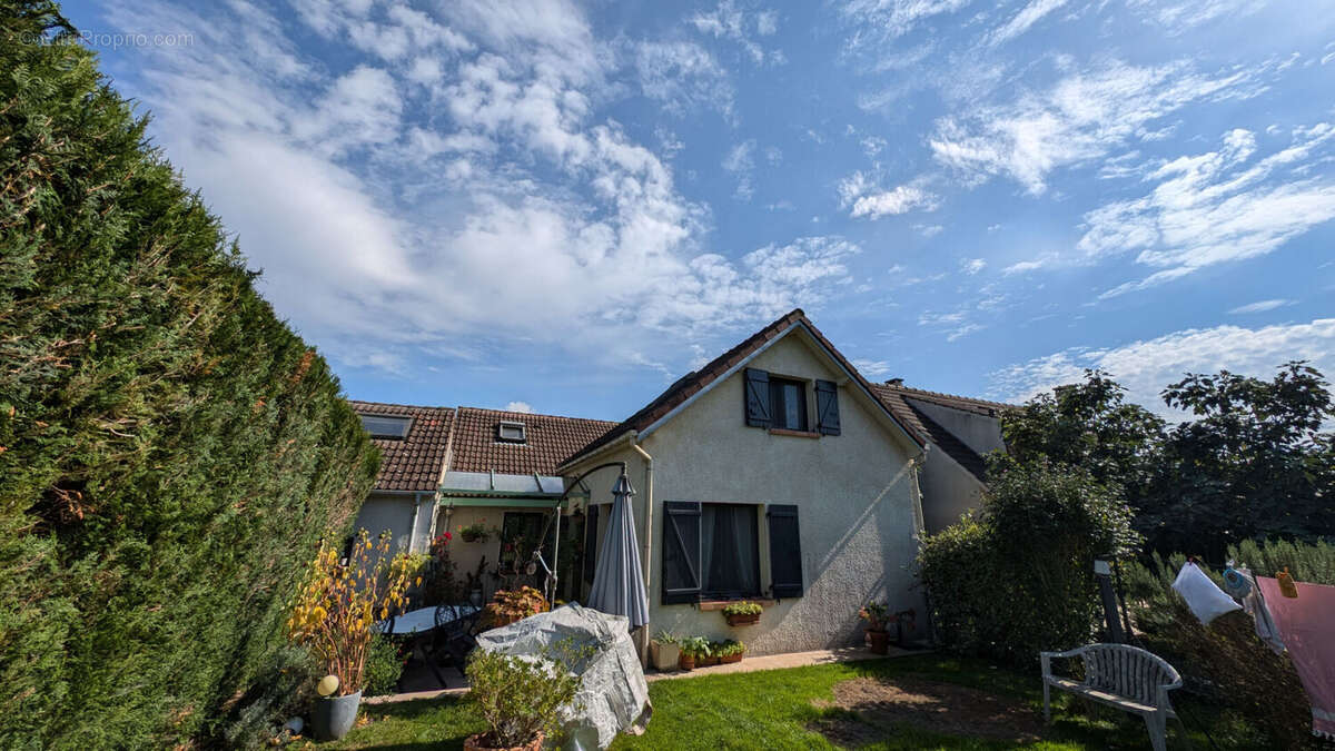 Maison à CREGY-LES-MEAUX