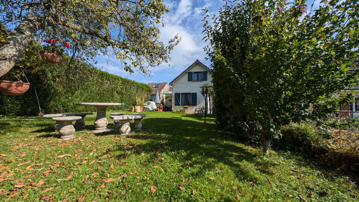 Maison à CREGY-LES-MEAUX