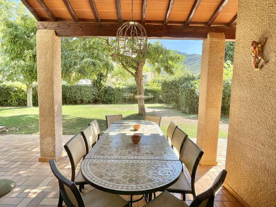 Maison à LAROQUE-DES-ALBERES