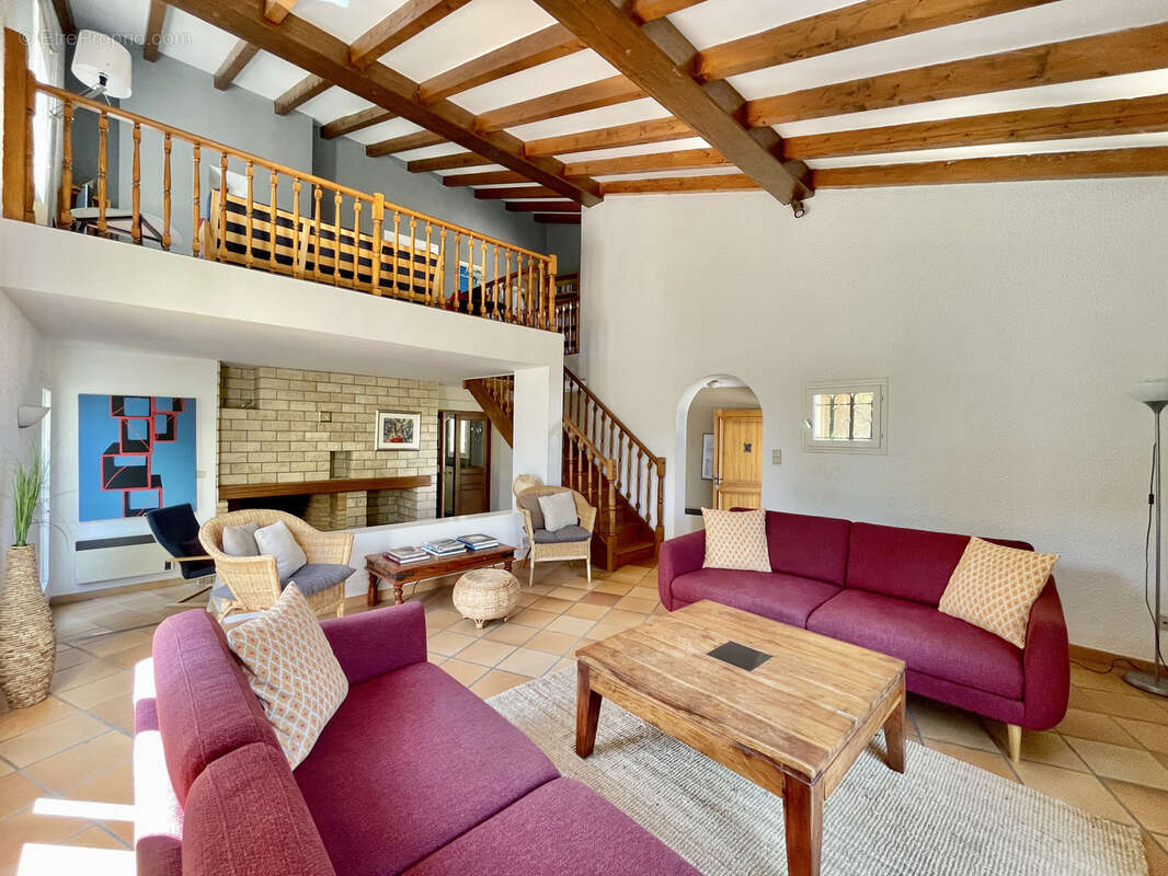 Maison à LAROQUE-DES-ALBERES