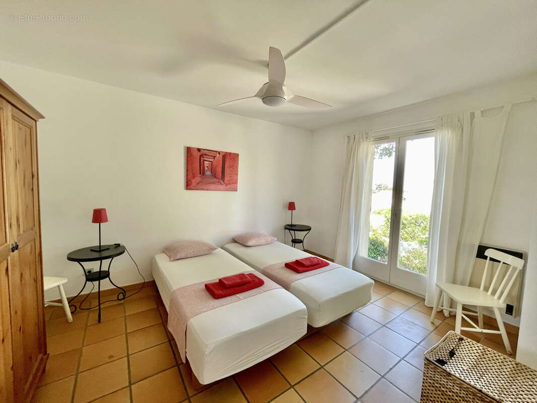 Maison à LAROQUE-DES-ALBERES