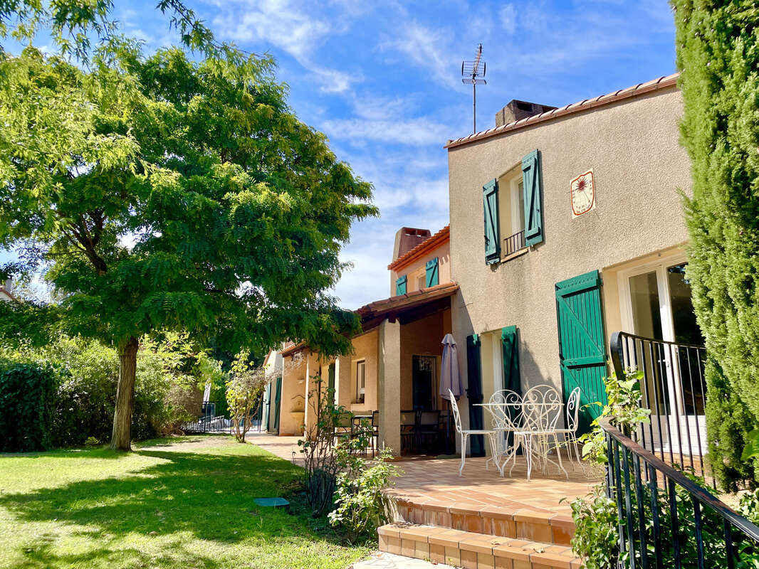 Maison à LAROQUE-DES-ALBERES