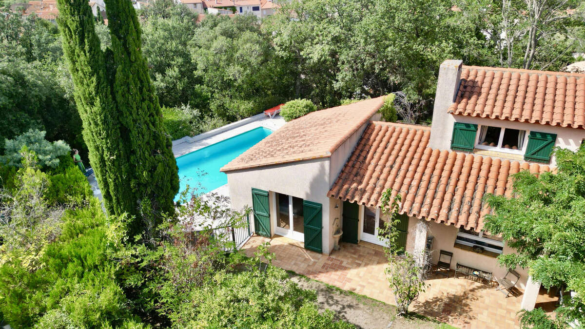 Maison à LAROQUE-DES-ALBERES