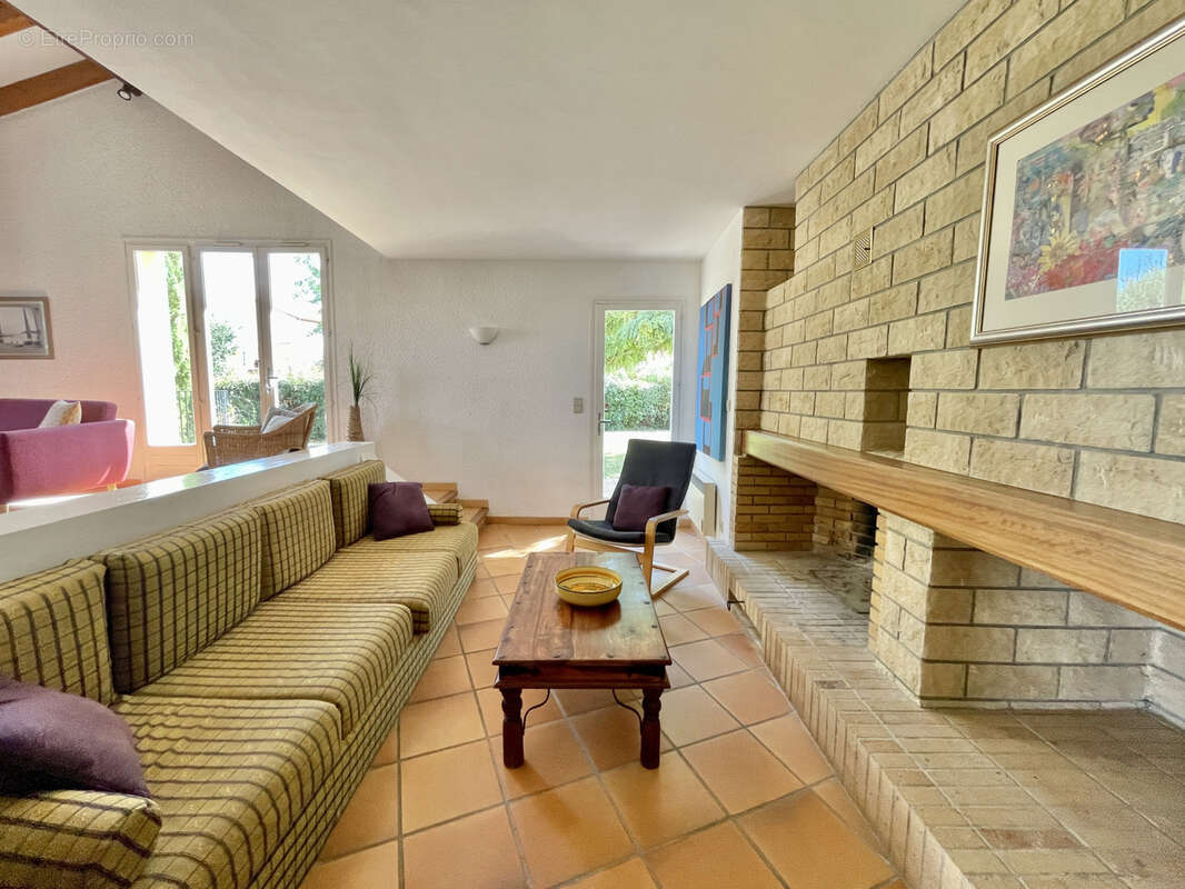 Maison à LAROQUE-DES-ALBERES