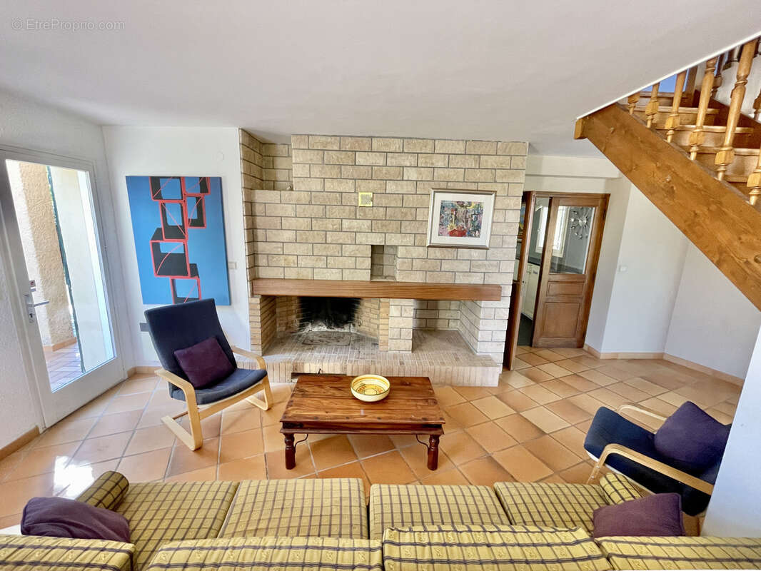 Maison à LAROQUE-DES-ALBERES