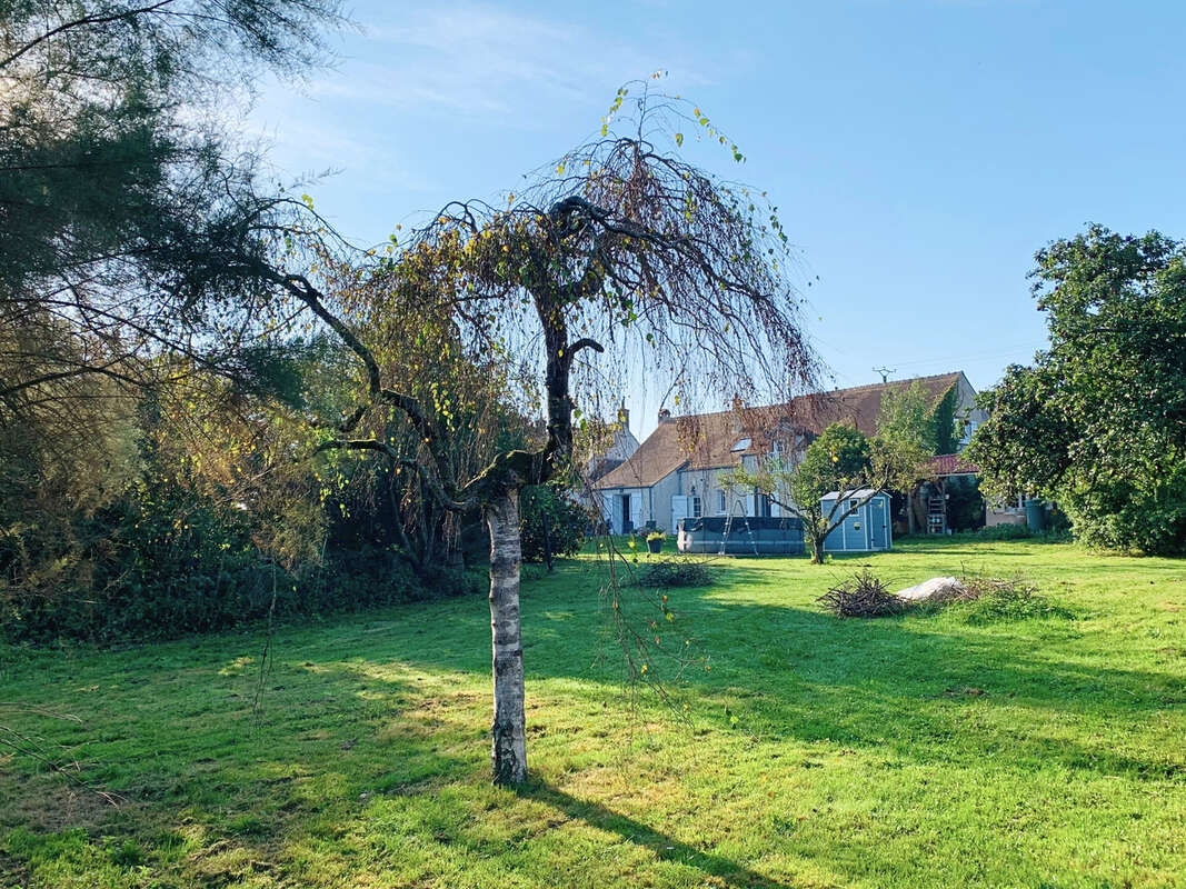 Maison à BAZOCHES-SUR-LE-BETZ