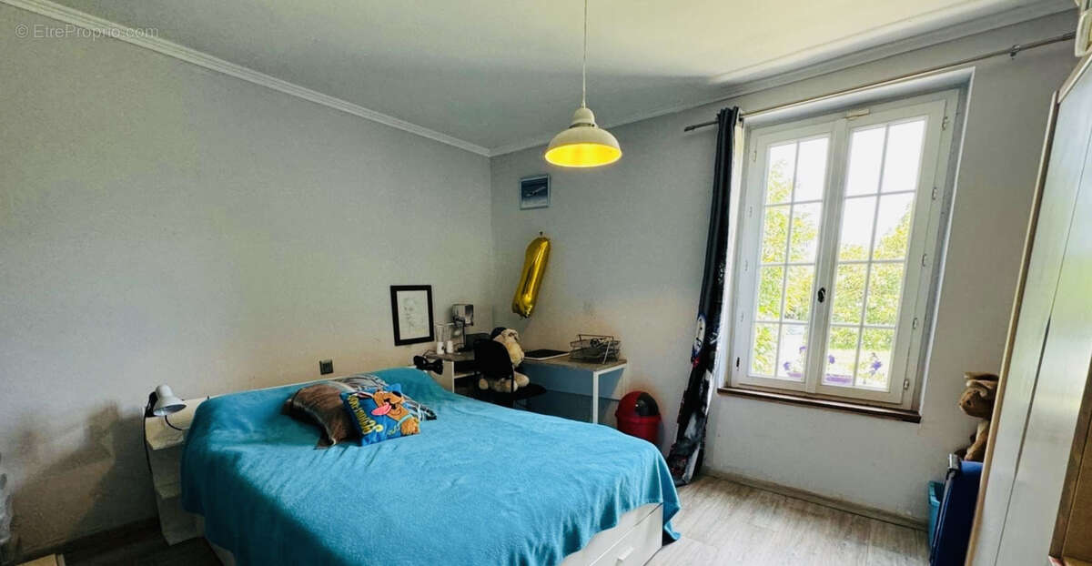 Maison à BAZOCHES-SUR-LE-BETZ