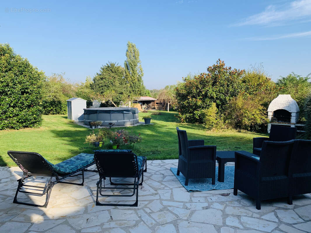 Maison à BAZOCHES-SUR-LE-BETZ