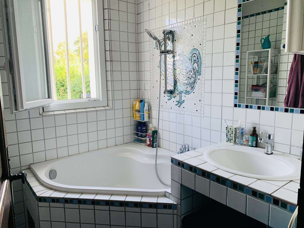 Maison à BAZOCHES-SUR-LE-BETZ