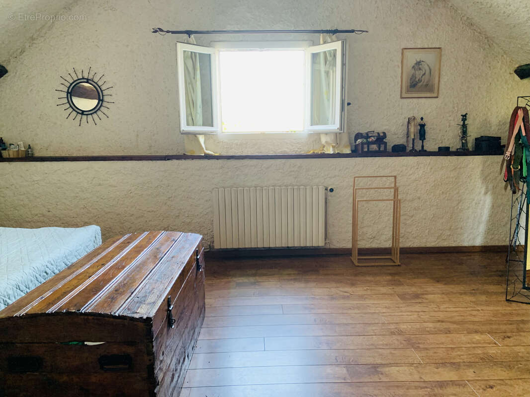 Maison à BAZOCHES-SUR-LE-BETZ