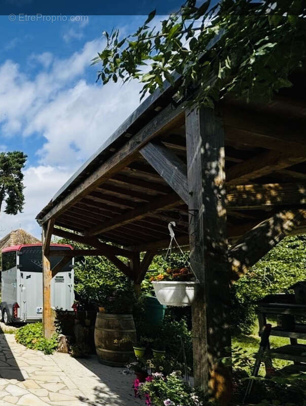 Maison à BAZOCHES-SUR-LE-BETZ