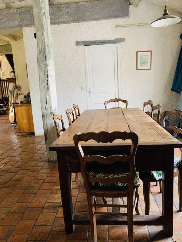 Maison à BAZOCHES-SUR-LE-BETZ