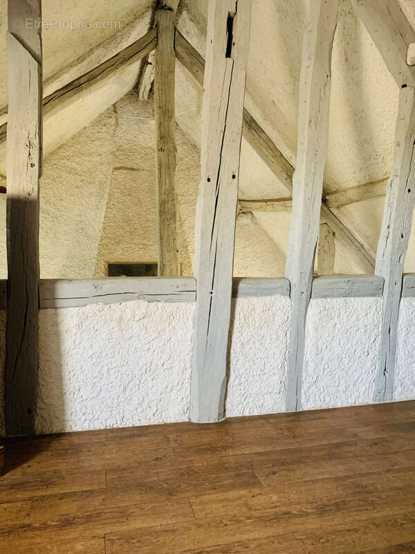 Maison à BAZOCHES-SUR-LE-BETZ