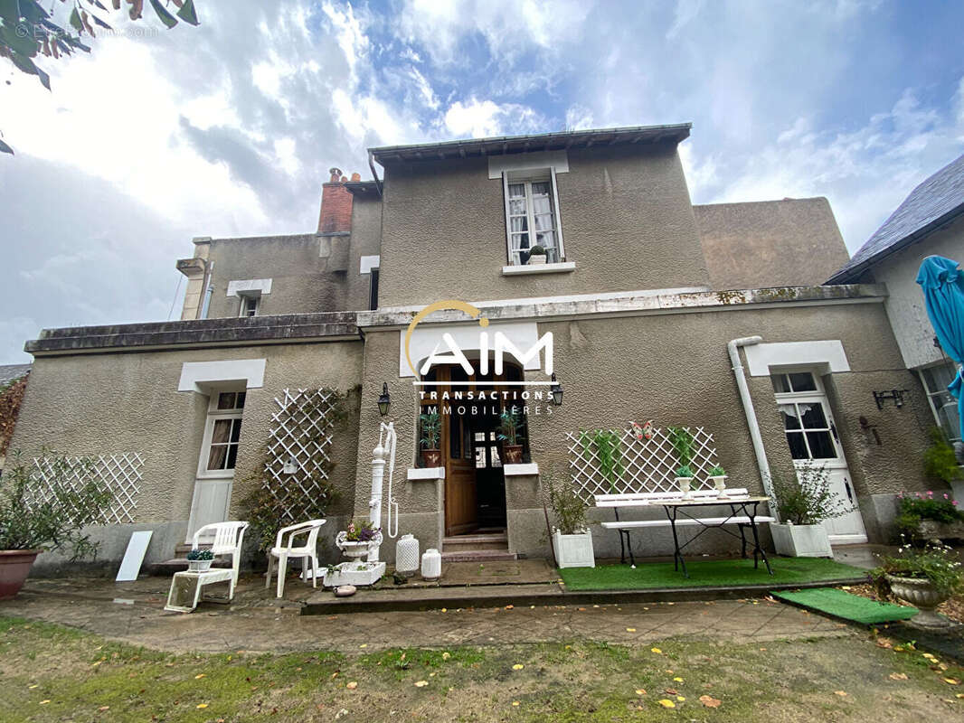 Maison à SAVIGNE-SUR-LATHAN