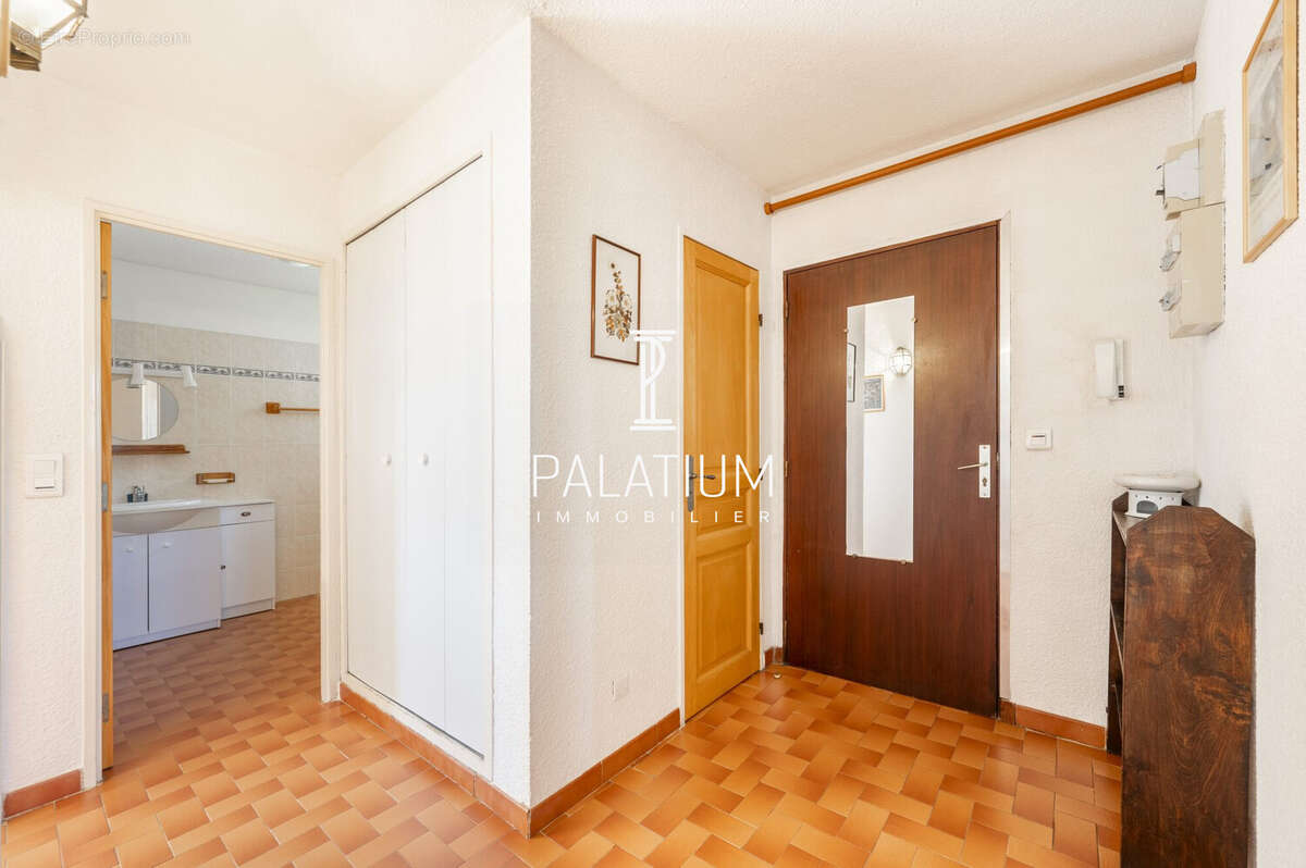 Appartement à GREOUX-LES-BAINS