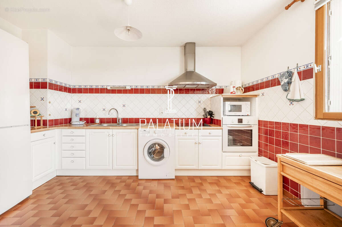 Appartement à GREOUX-LES-BAINS