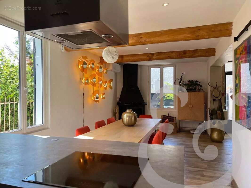 Maison à EYGALIERES