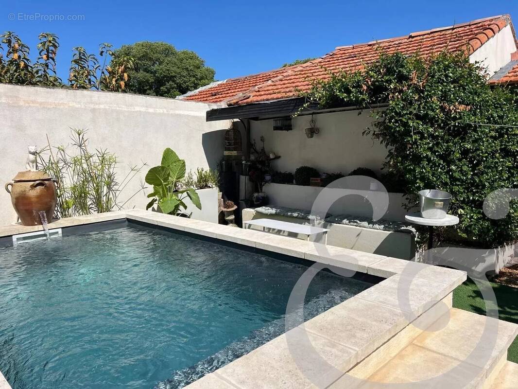 Maison à EYGALIERES