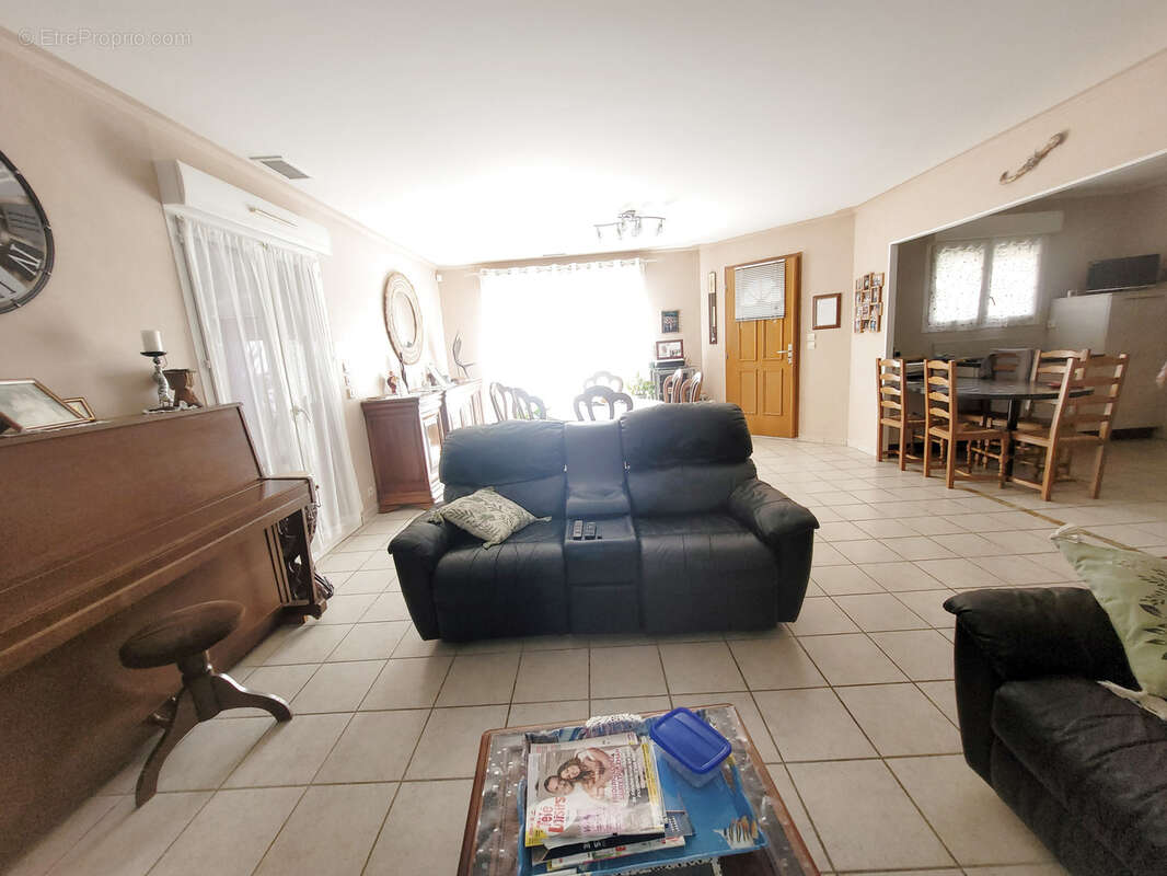 Maison à SALLES-D&#039;AUDE