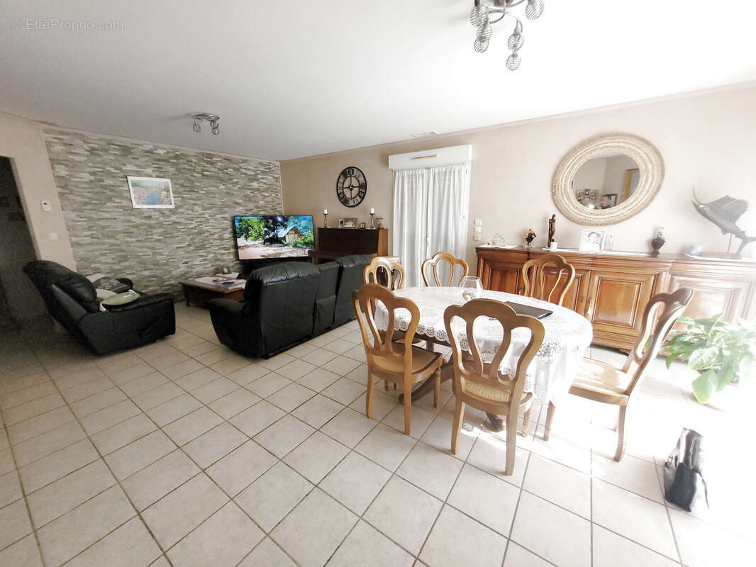 Maison à SALLES-D&#039;AUDE