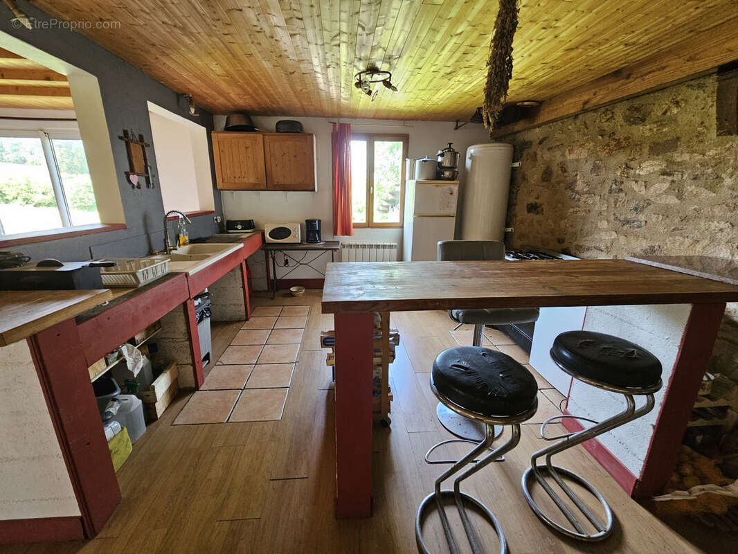 Maison à ROZIERS-SAINT-GEORGES