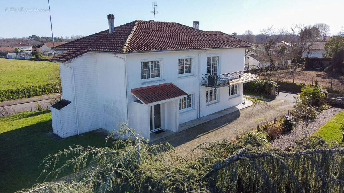 Maison à AIRE-SUR-L&#039;ADOUR