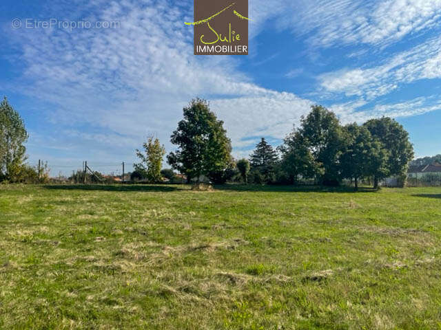 Terrain à CERIZAY