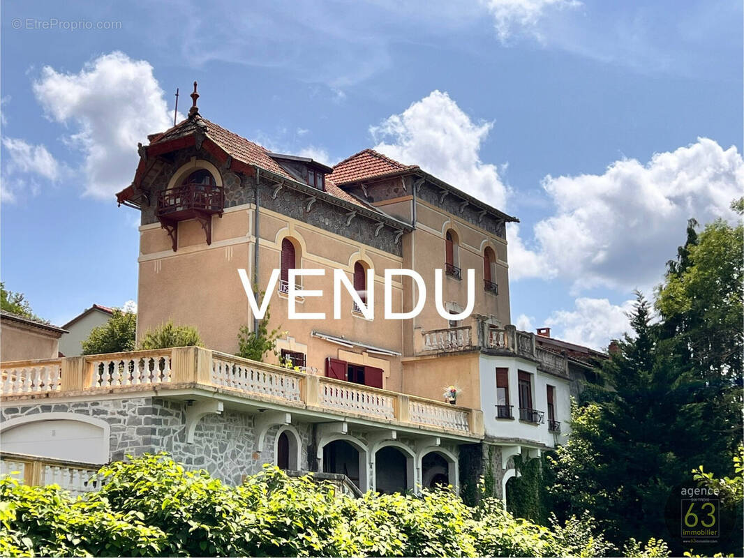 Maison à SAINT-DIER-D&#039;AUVERGNE