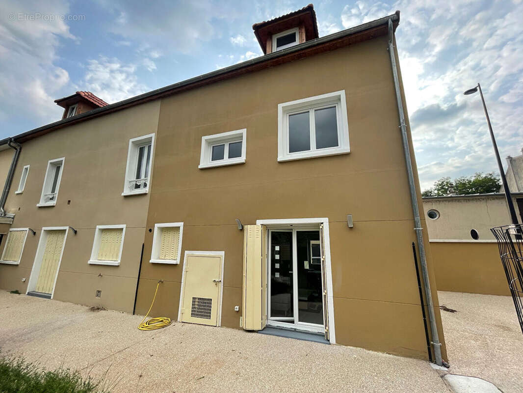 Maison à CHAMPIGNY-SUR-MARNE