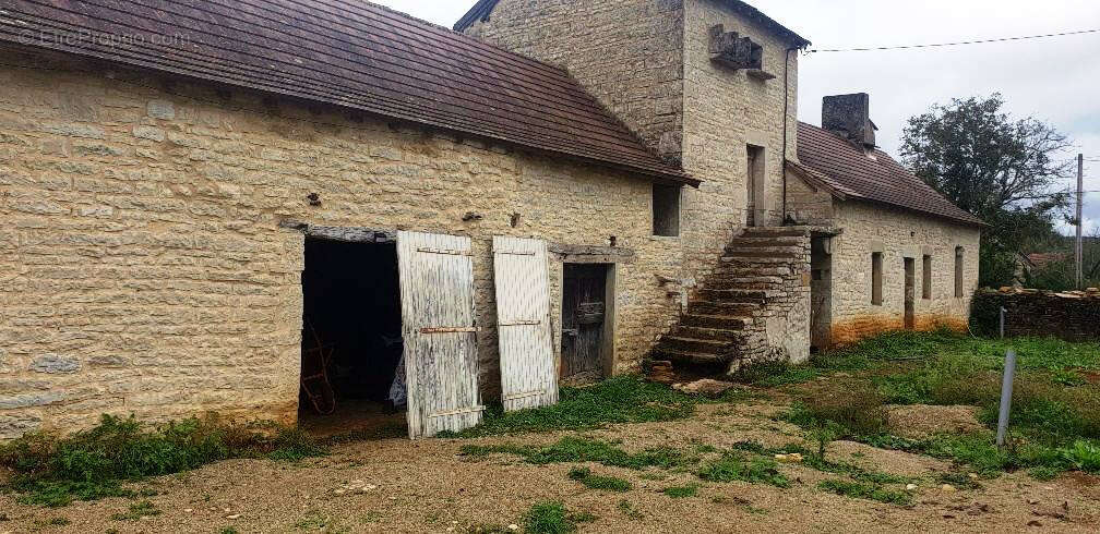 Maison à CAYLUS