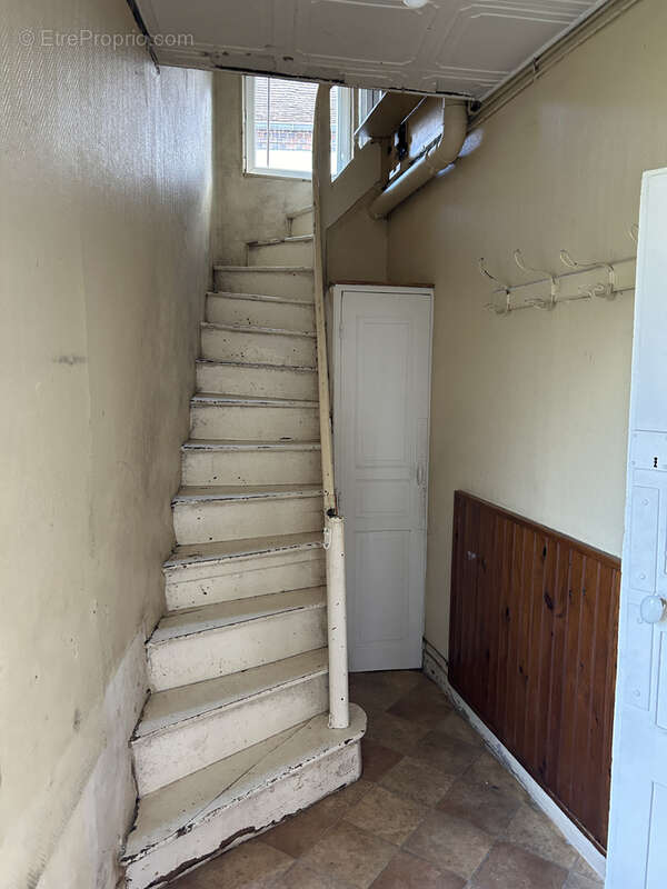 Maison à SAINT-COSME-EN-VAIRAIS