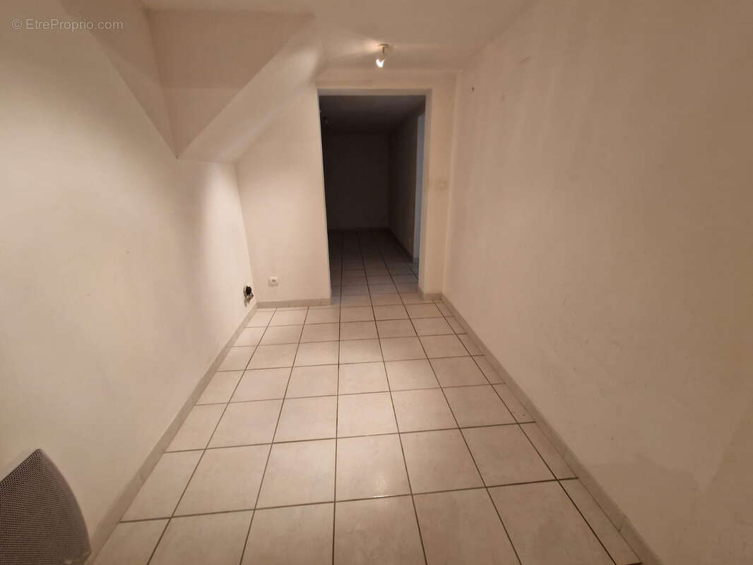 Maison à DUN-SUR-AURON