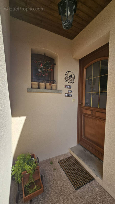 Maison à ARPAJON-SUR-CERE