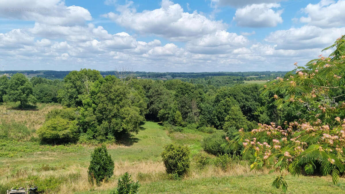 20250802_140603 - Maison à BUSSEROLLES