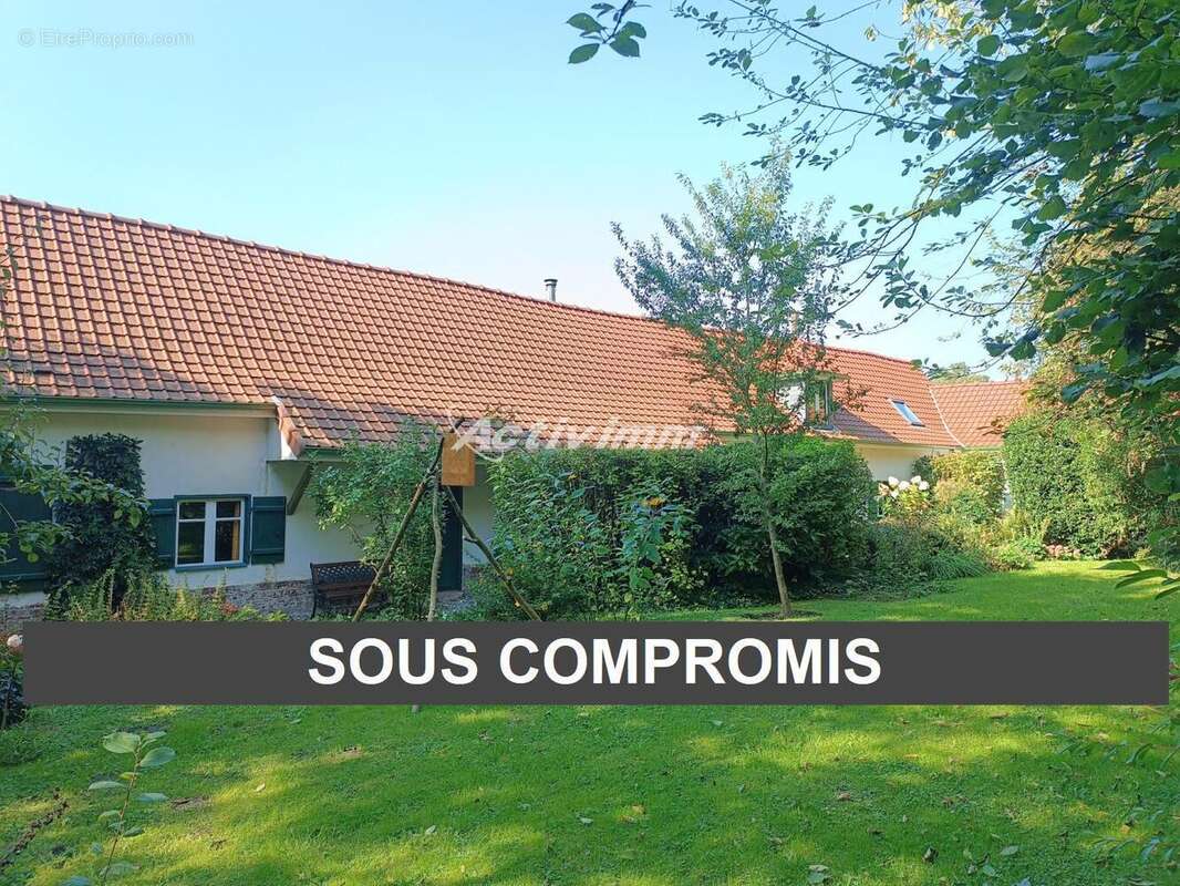 4242 (73) - Maison à HESDIN