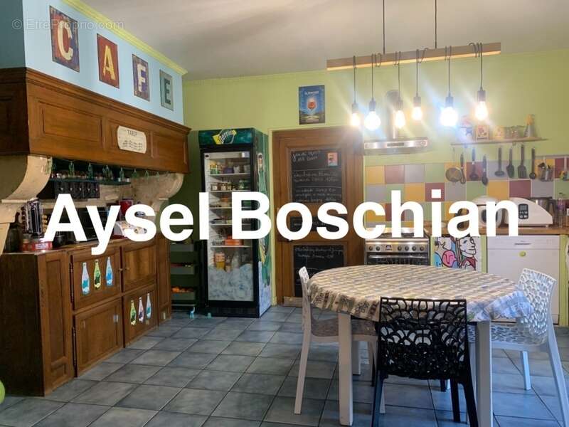 Maison à VIVIERS-SUR-CHIERS