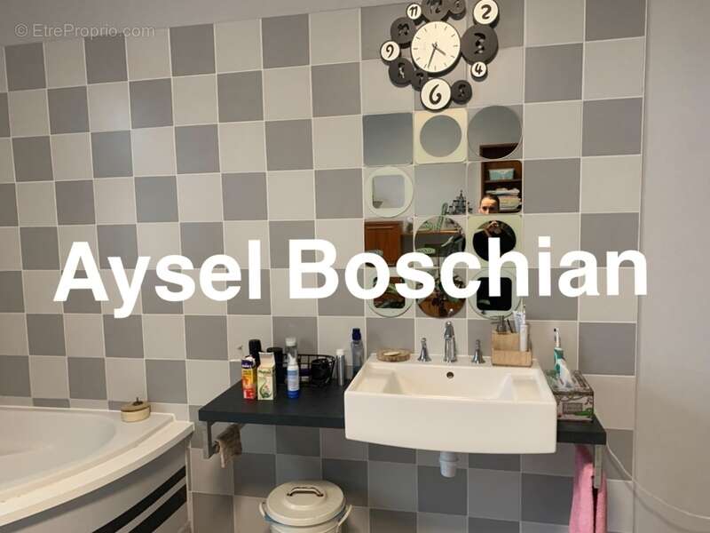 Maison à VIVIERS-SUR-CHIERS