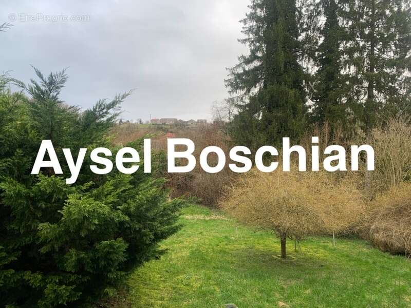 Maison à VIVIERS-SUR-CHIERS