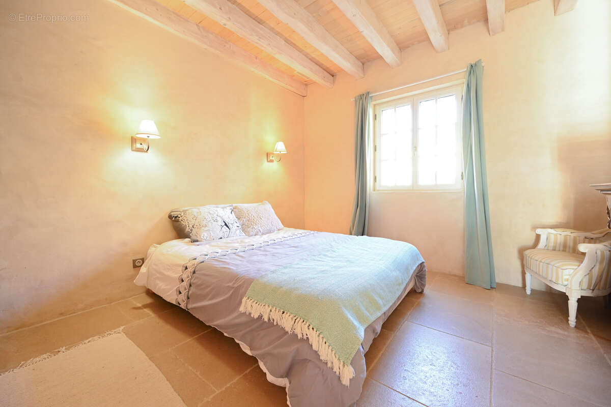 Maison à MONTPON-MENESTEROL